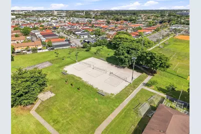 4041 W 8th Ave, Hialeah, FL 33012 - Photo 47
