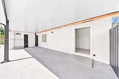4041 W 8th Ave, Hialeah, FL 33012 - Photo 33