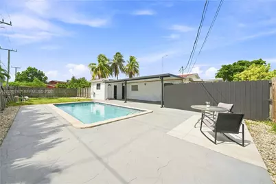 4041 W 8th Ave, Hialeah, FL 33012 - Photo 31