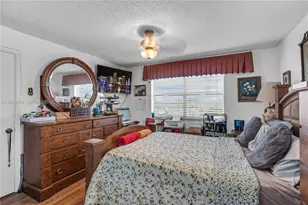 10442 Sunrise Lakes Blvd, Sunrise, FL 33322 - Photo 17