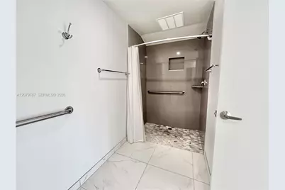 836 SW 2nd St #404, Miami, FL 33130 - Photo 11