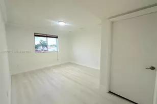 7175 NW 173rd Dr, Hialeah, FL 33015 - Photo 9