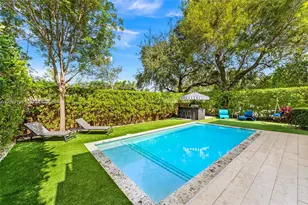 8611 Arboretum Ln, Miami, FL 33138 - Photo 35