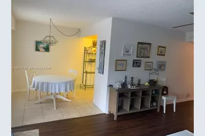 300 SW 134th Way #405E, Pembroke Pines, FL 33027 - Photo 17