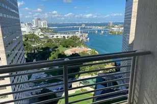 325 S Biscayne Blvd, Miami, FL 33131 - Photo 11