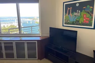325 S Biscayne Blvd, Miami, FL 33131 - Photo 13
