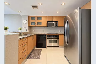 2101 Brickell Ave #1104, Miami, FL 33129 - Photo 19