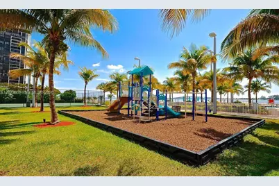 2101 Brickell Ave #1104, Miami, FL 33129 - Photo 23