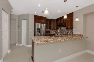 1397 Harbour Side Dr, Weston, FL 33326 - Photo 9