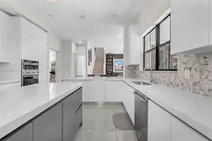 8840 Waterview Terrace, Parkland, FL 33076 - Photo 19