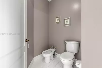 9750 NW 31st St, Doral, FL 33172 - Photo 39