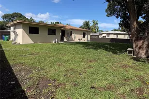 270 NW 147th St, Miami, FL 33168 - Photo 25