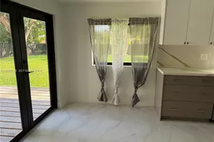 270 NW 147th St, Miami, FL 33168 - Photo 15