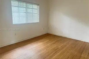 2728 NE 3rd Ct, Homestead, FL 33033 - Photo 3