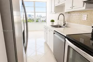 231 174th St, Sunny Isles Beach, FL 33160 - Photo 5