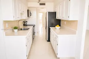 231 174th St, Sunny Isles Beach, FL 33160 - Photo 5