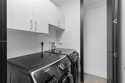 8249 NW 34th Dr, Doral, FL 33122 - Photo 17