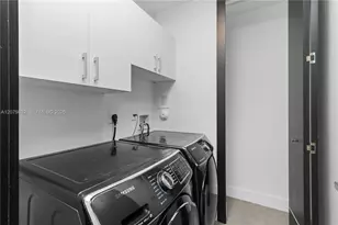 8249 NW 34th Dr, Doral, FL 33122 - Photo 17