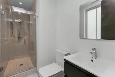 8249 NW 34th Dr, Doral, FL 33122 - Photo 21