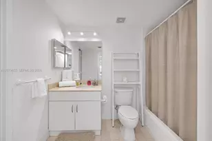 1200 Brickell Bay Dr, Miami, FL 33131 - Photo 19