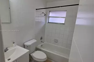 2736 NW 15th Ct, Fort Lauderdale, FL 33311 - Photo 11