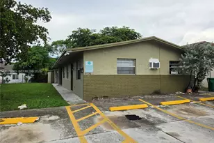 2736 NW 15th Ct, Fort Lauderdale, FL 33311 - Photo 1