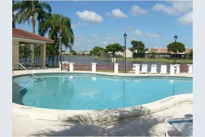 1060 N Hiatus Rd #1060, Pembroke Pines, FL 33026 - Photo 5