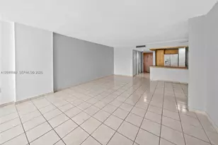 6450 Collins Ave, Miami Beach, FL 33141 - Photo 19