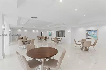 6450 Collins Ave #205, Miami Beach, FL 33141 - Photo 9