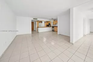 6450 Collins Ave, Miami Beach, FL 33141 - Photo 21