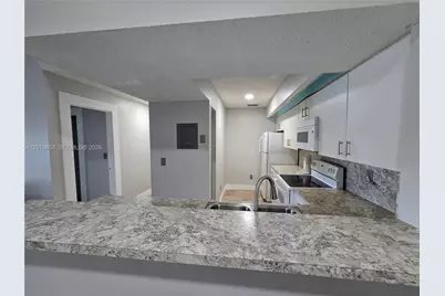 18860 NW 57th Ave #305, Hialeah, FL 33015 - Photo 5