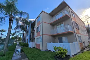 18860 NW 57th Ave, Hialeah, FL 33015 - Photo 19