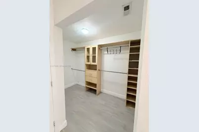 329 Ives Dairy Rd #329-02, Miami, FL 33179 - Photo 9