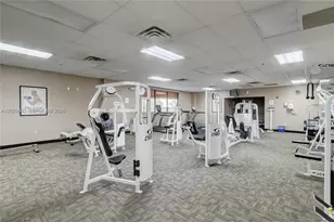 8941 S Hollybrook Blvd, Pembroke Pines, FL 33025 - Photo 25