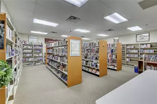 8941 S Hollybrook Blvd, Pembroke Pines, FL 33025 - Photo 27