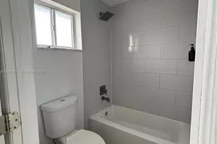 8172 NW 10th St, Miami, FL 33126 - Photo 39