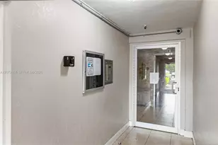 7300 NW 17th St, Plantation, FL 33313 - Photo 3