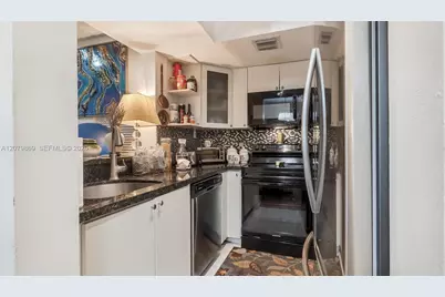 2071 Champions Way, North Lauderdale, FL 33068 - Photo 9