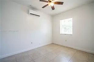 1980 NE 38th St, Oakland Park, FL 33308 - Photo 9