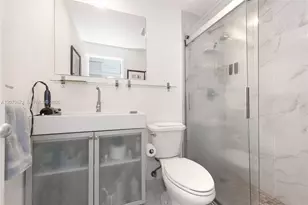 1408 Brickell Bay Dr, Miami, FL 33131 - Photo 9