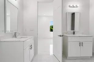 1036 Capetown, Lehigh Acres, FL 33974 - Photo 5