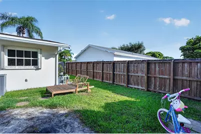 18569 SW 89th Pl, Cutler Bay, FL 33157 - Photo 31