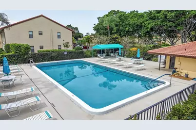 4626 E Lucerne Lakes Blvd E #202, Lake Worth, FL 33467 - Photo 5