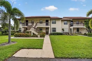 4626 Lucerne Lakes Blvd E, Lake Worth, FL 33467 - Photo 1