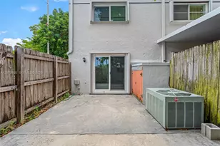8000 SW 151st Ct, Miami, FL 33193 - Photo 25