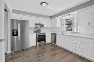 10086 Eaglewood Rd, Boynton Beach, FL 33436 - Photo 11