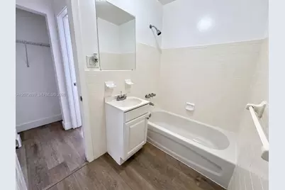 143 SW 9th St #407, Miami, FL 33130 - Photo 7