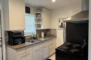 612 W Drew St, Lantana, FL 33462 - Photo 5