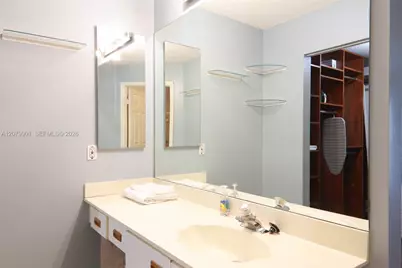 9620 SW 9th Ct, Pembroke Pines, FL 33025 - Photo 15