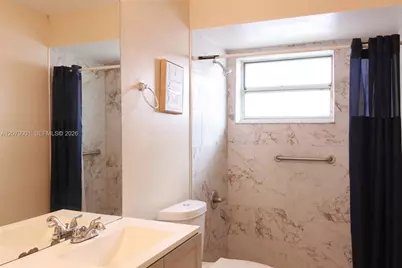 9620 SW 9th Ct, Pembroke Pines, FL 33025 - Photo 19